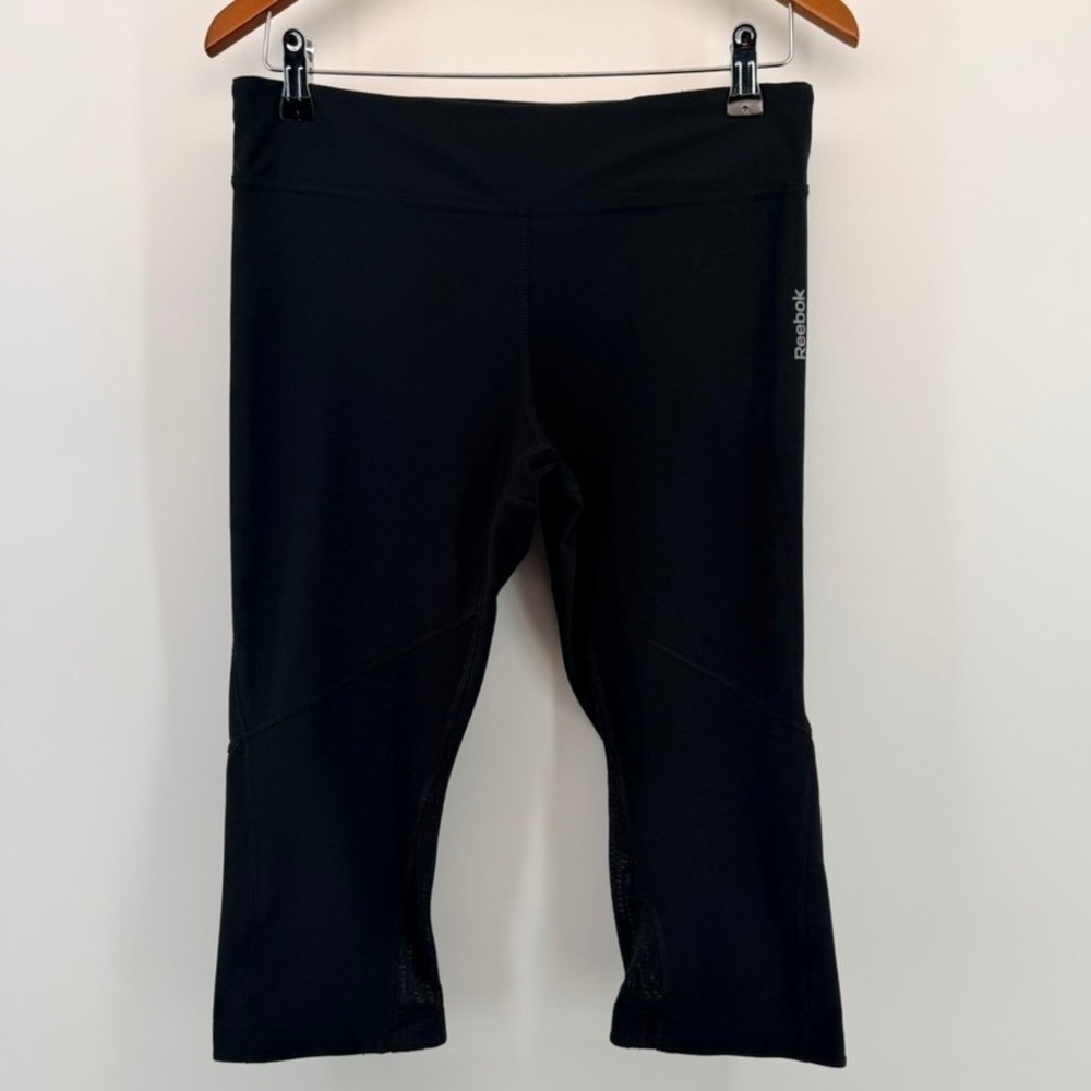 Reebok PlayDry Black Cropped Capri Leggings Mesh Ankle Cutouts Womens Medium